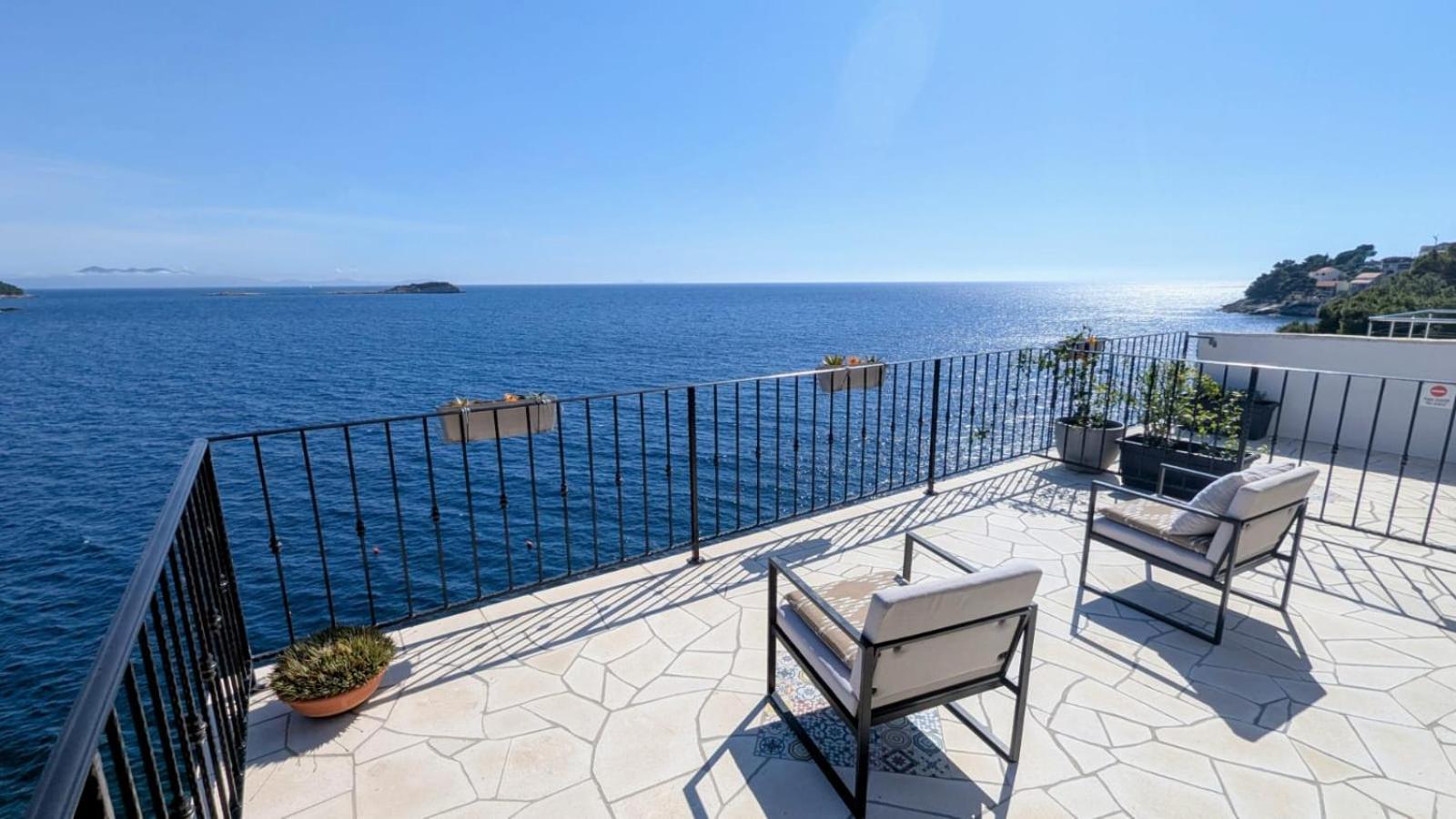 Paradies Apartments Prizba Blato  外观 照片
